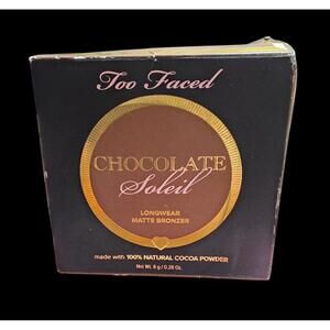 Too Faced "Chocolate Soleil" LongWear Matte Chocolate scented Bronzer, .28oz